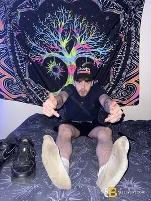 Gay Escort Louis 23yr - licking