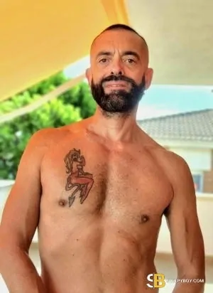Gay Escort Mathew 55yr - double penetration