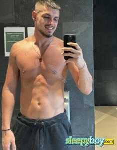 male escort Elephant And Castle Ivaylo