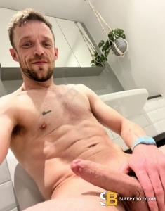 male escort Canary Wharf Darren