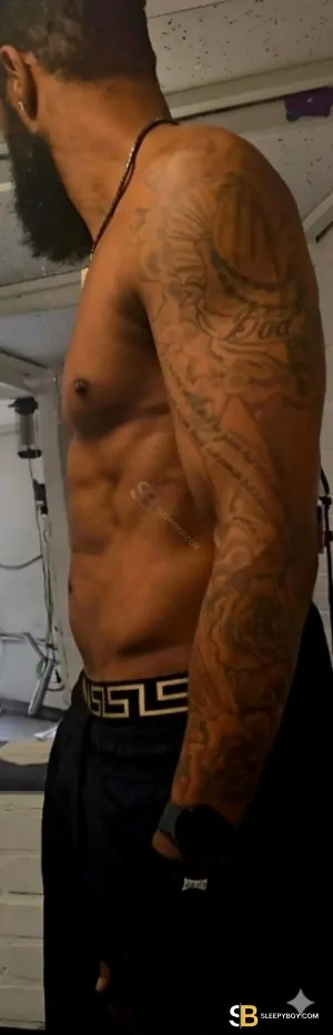 Bisexual Escort Benjamin 35yr - trios