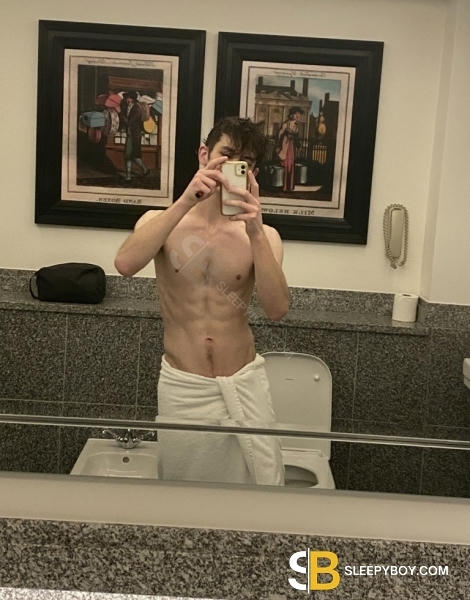 male rent boy Fitzrovia Max