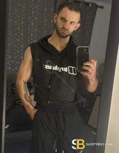 male escort Juniper Green Shaun