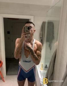 male rent boy Mile End Ty