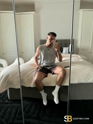 Gay Escort Max 31yr - cum on body