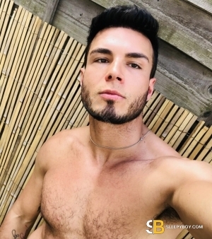 Gay Escort Max 31yr - double penetration