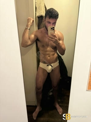 Gay Escort Max 31yr - massage