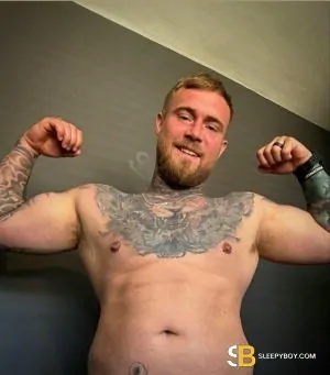 Bisexual Escort Ashton 31yr - role