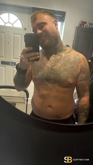 Bisexual Escort Ashton 31yr - blowjob
