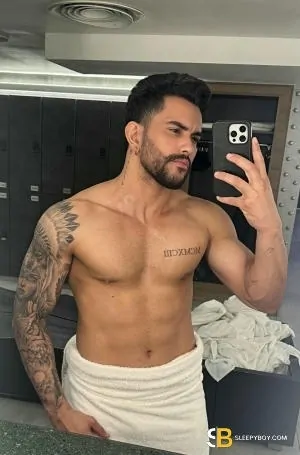Bisexual Escort Pacco Magella 27yr - role