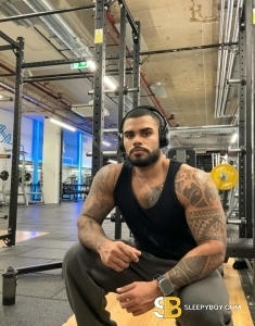 male rent boy Paddington Italo