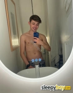 male escort Elephant And Castle Sam