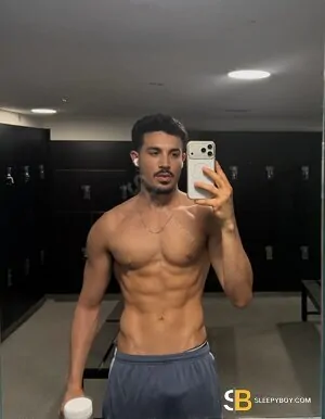 Bisexual Escort Evandro Latino Xl 25yr - masseur