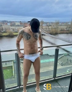 male rent boy Glasgow Vinicius