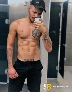 male rent boy Glasgow Vinicius