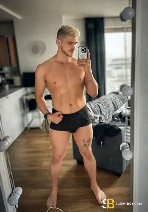 Bisexual Escort Tommy Xl 32yr - double penetration