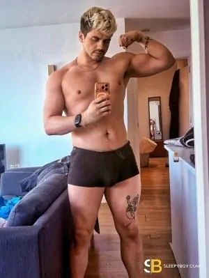 Bisexual Escort Tommy Xl 32yr - double penetration