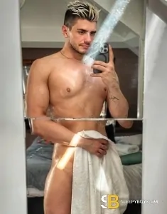 male escort Manchester Tommy Xl