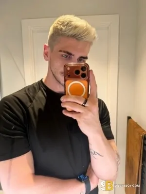 Bisexual Escort Tommy Xl 32yr - exhibitionist