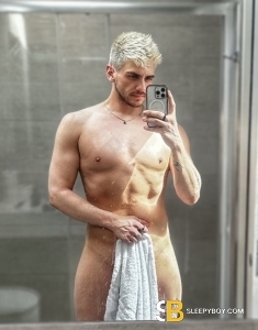 male escort Manchester Tommy Xl