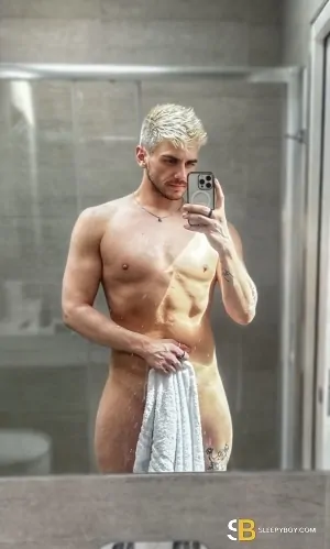Bisexual Escort Tommy Xl 32yr - double penetration