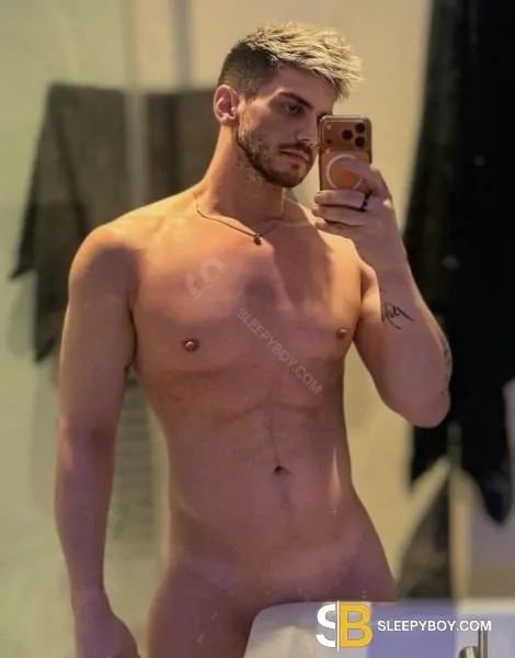 male escort Manchester Tommy Xl