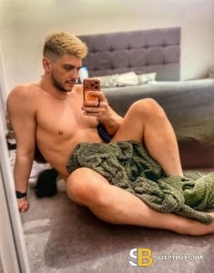 male escort Manchester Tommy Xl