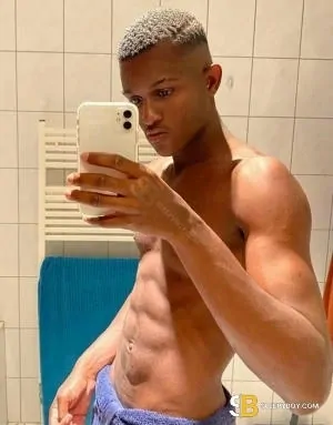 Bisexual Escort Gabriel 27yr - licking