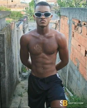 Bisexual Escort Gabriel 27yr - licking