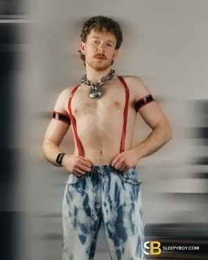 Gay Escort Lucas 23yr - licking