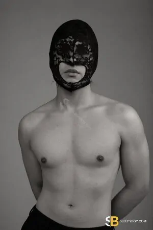 Gay Escort Carlos 30yr - blowjob