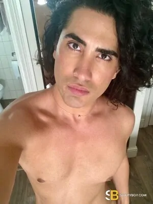 Gay Escort Carlos 30yr - blowjob