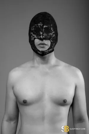 Gay Escort Carlos 30yr - spitting