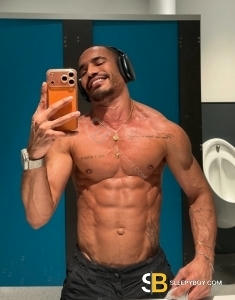 male escort Chelsea Vini