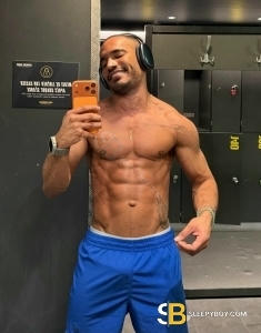 male escort Chelsea Vini