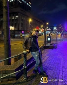 male rent boy Birmingham Ricardo