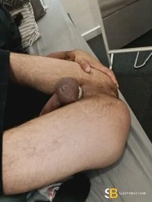 Gay Escort Benjamin 30yr - exhibitionist