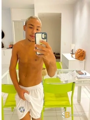 Bisexual Escort Pietro Bbc Brasileiro 22yr - double penetration