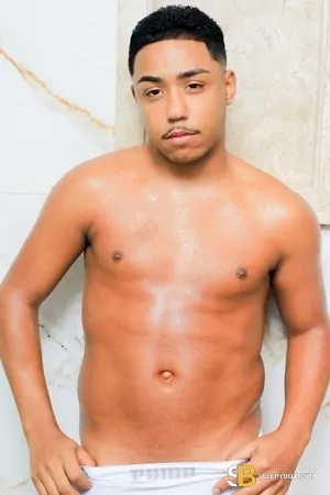 Bisexual Escort Pietro Bbc Brasileiro 22yr - double penetration