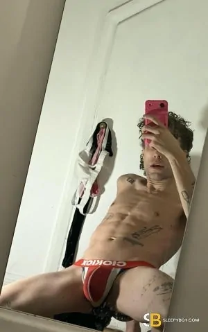 Bisexual Escort Tristan 26yr - trios