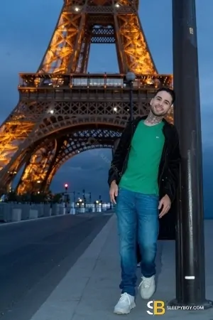 Bisexual Escort Marlon 23yr - sucking