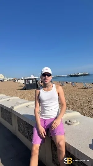 Bisexual Escort Marlon 23yr - licking