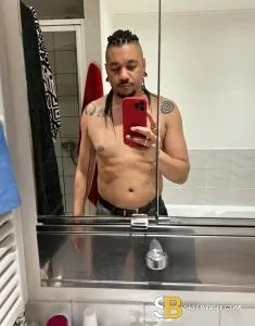 male rent boy Warrington Finn