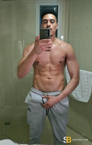 Bisexual Escort Draco 33yr - sucking