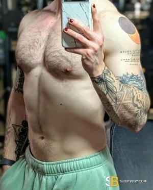 Bisexual Escort William 27yr - gangbang