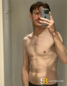 male escort Swadlincote Alexanderfauna