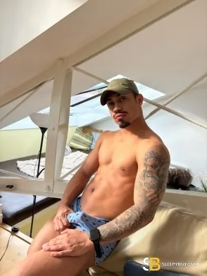 Bisexual Escort Carlos Henrique 23yr - double penetration