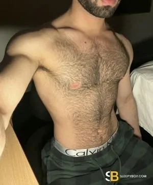 Gay Escort Mixi 24yr - sucking