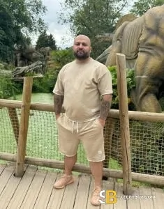 male escort Sutton In Ashfield Ionut