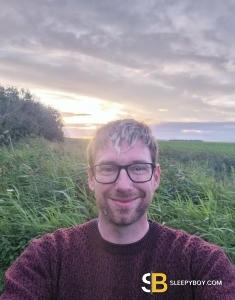 male escort Wellingborough Adam